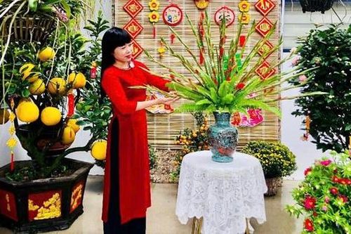 Cô giáo ở Quảng Ninh làm đẹp tổ ấm với tài cắm hoa