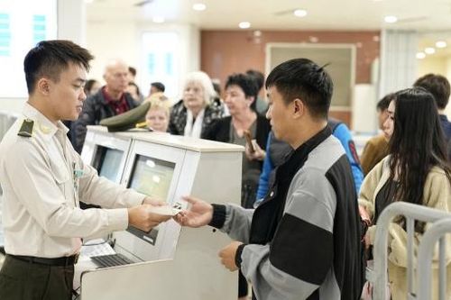 Tết Ất Tỵ: Dự kiến trên 100.000 khách qua Nội Bài ngày cao điểm