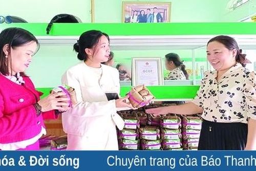 Tết 'ấm' làng nghề... (Bài 2): Xuân về - cơ hội lan tỏa nghề truyền thống