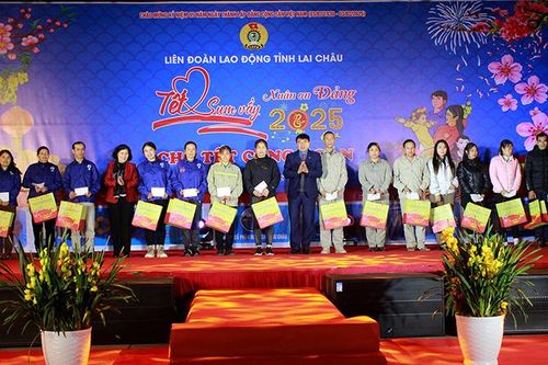 'Tết sum vầy - Xuân ơn Đảng' và 'Chợ tết Công đoàn' năm 2025