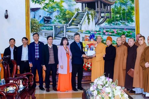 Lãnh đạo tỉnh Quảng Nam thăm, chúc Tết Ban Trị sự GHPGVN tỉnh
