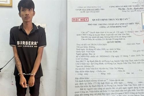 Bảo vệ câu kết nhân viên kho trộm 10 tấn hàng của công ty
