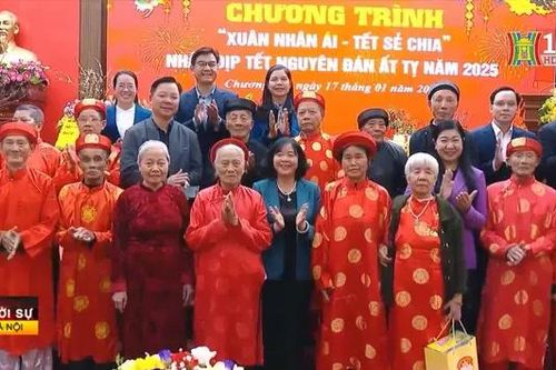 Bí thư Thành ủy tặng quà Tết tại Quốc Oai, Chương Mỹ
