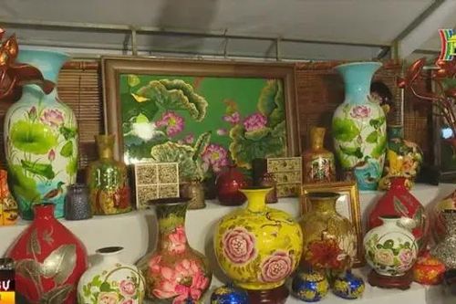Không gian tết Hà Nội nổi bật tại chợ hoa truyền thống