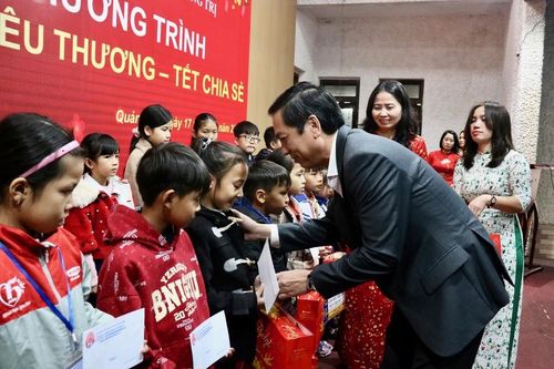 Hội Khuyến học tỉnh Quảng Trị tổ chức chương trình 'Xuân yêu thương - Tết chia sẻ'