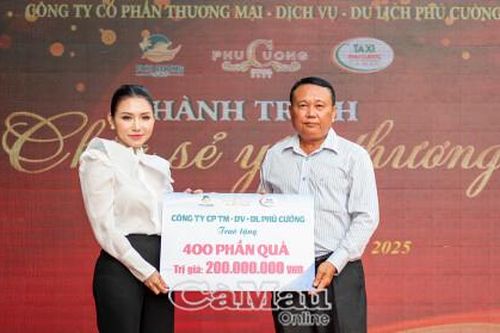400 suất quà tết trao tặng gia đình khó khăn trên địa bàn TP Cà Mau