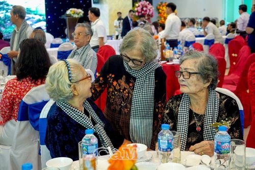 Gắn kết yêu thương, đoàn kết bền chặt