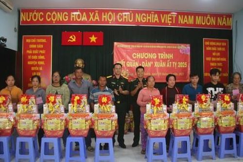 Ấm áp nghĩa tình 'Tết Quân - Dân' Xuân Ất Tỵ năm 2025 tại huyện Cần Giờ