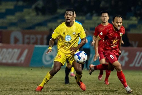 Đội suýt xuống hạng bất bại 10 trận liên tiếp ở V.League