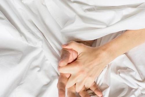 Thổi bùng đam mê với 4 cách kết nối cảm xúc