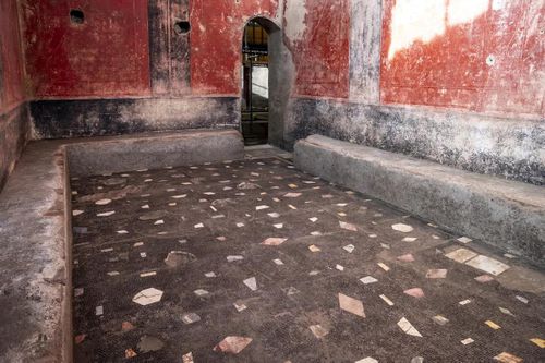 Các nhà khảo cổ học tìm thấy suối nước nóng xa hoa tại Pompeii