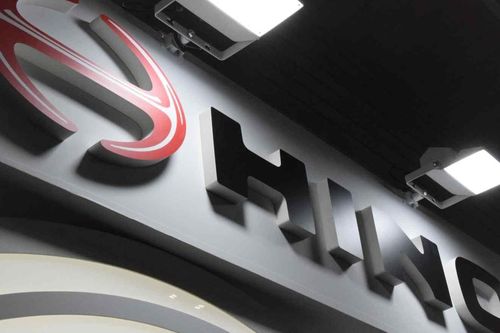 Hãng xe tải của Toyota bị phạt 1,6 tỷ USD vì gian lận khí thải
