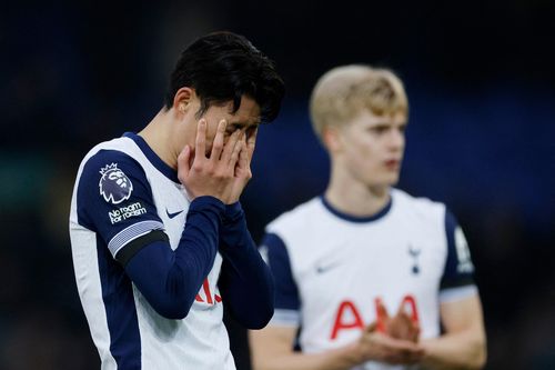 Tottenham chạm đáy thất vọng