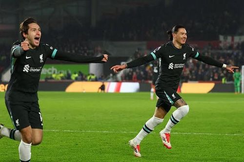 Kết quả Ngoại hạng Anh: 'Siêu dự bị' lập cú đúp phút bù giờ giúp Liverpool xây chắc ngôi đầu bảng