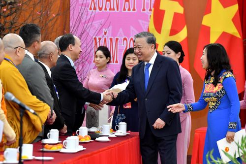 Tổng Bí thư Tô Lâm tiếp đoàn kiều bào tiêu biểu tham dự chương trình 'Xuân Quê hương 2025'