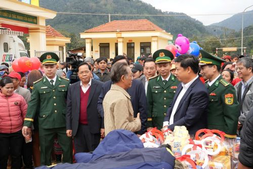 Sôi nổi Chương trình 'Xuân Biên phòng - Ấm lòng dân bản'
