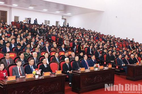 Đảng bộ tỉnh Ninh Bình có 11 đảng bộ trực thuộc với trên 76 nghìn đảng viên