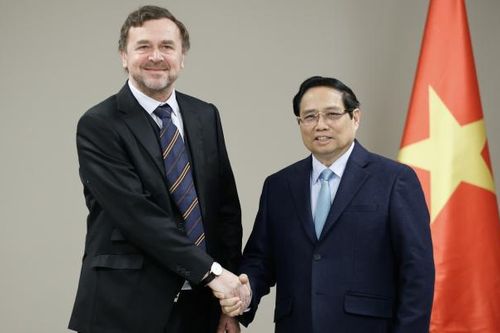 Thủ tướng Phạm Minh Chính tiếp lãnh đạo các tập đoàn hàng đầu tại Czech