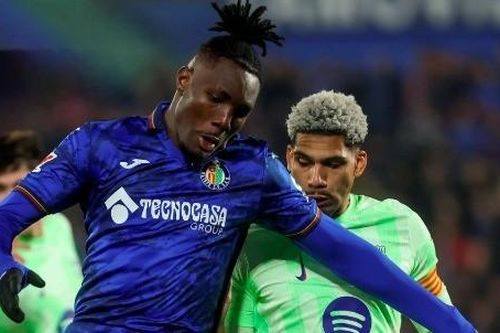 Barca bị cầm chân, cờ đến tay Real Madrid