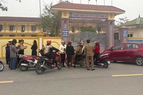 Phát hiện nam bảo vệ tử vong tại trường học ở Nghệ An