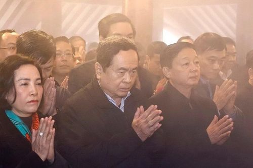 Lãnh đạo Đảng, Nhà nước dâng hương tưởng nhớ Chủ tịch Hồ Chí Minh