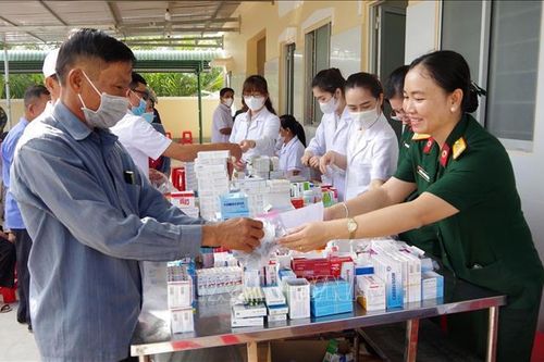 Tô thắm thêm tình cảm quân dân trong thời kỳ mới