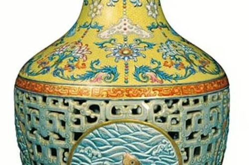 Chiếc bình bị chuyên gia nói là giả 40 năm trước được bán với giá hơn 1.633 tỷ đồng