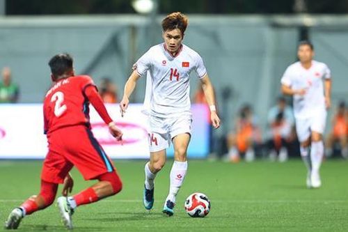 Văn Toàn: 'Hoàng Đức là cầu thủ rất hoàn hảo'