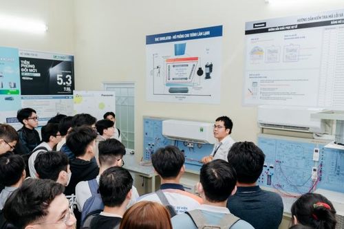 Panasonic bàn giao phòng thí nghiệm cho Trường Đại học Bách khoa TP.HCM