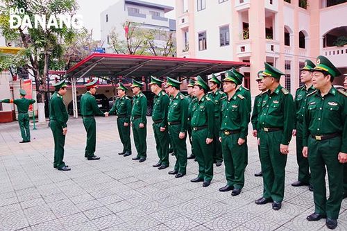 Trung tướng Nguyễn Trọng Bình chúc Tết bộ đội biên phòng thành phố