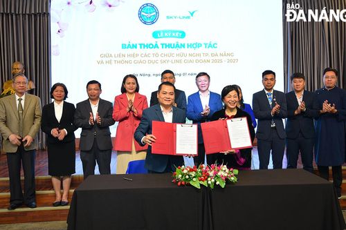 Liên hiệp các tổ chức hữu nghị thành phố hợp tác với Hệ thống Giáo dục Sky-Line về đối ngoại nhân dân