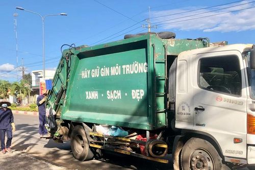 TP. Pleiku: Công bố lịch thu gom rác thải sinh hoạt dịp Tết Nguyên đán 2025