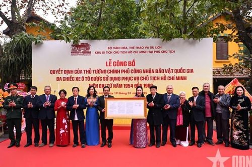 Kiều bào dự Lễ công bố quyết định công nhận Bảo vật quốc gia