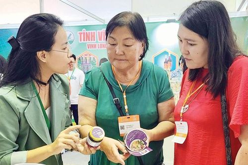 Vị Huế vươn xa