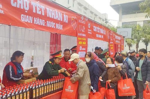 Hà Nội: Phường Hạ Đình tổ chức chương trình Tết nhân ái, ấm tình quân dân