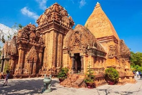 Tháp Bà Ponagar Nha Trang cùng 4 di tích khác được xếp hạng Di tích quốc gia đặc biệt