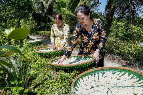 Chuối ngào đường ăn Tết
