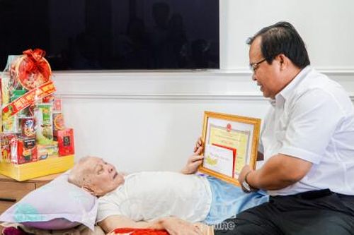 Người cao tuổi là vốn quý của cộng đồng