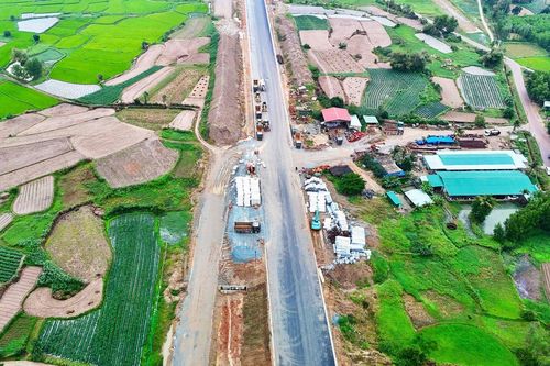 Cận cảnh tiến độ thi công cao tốc Bắc- Nam qua Bình Định