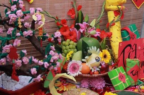 Các netizen sôi nổi đua nhau khoe góc 'sống ảo' đón Tết tại trường