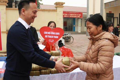 Huyện Quốc Oai: độc đáo gian hàng 0 đồng tại xã Thạch Thán