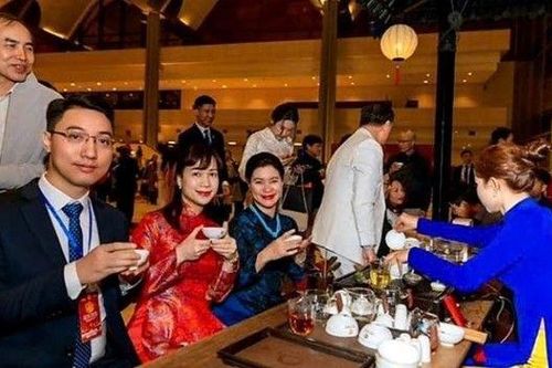 Xuân quê hương, trải nghiệm văn hóa trà Việt