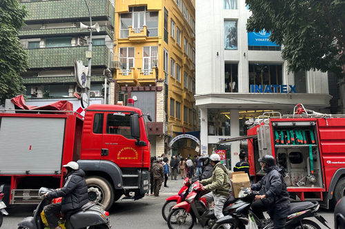 Hà Nội: Cháy nhà dân ở phố Phan Chu Trinh