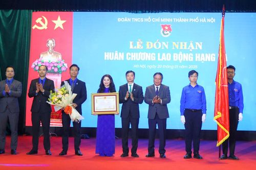 Đoàn Thanh niên TP Hà Nội đón nhận Huân chương Lao động hạng Ba