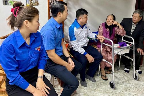 Tuổi trẻ Đà Nẵng tri ân Mẹ Việt Nam Anh hùng nhân dịp Xuân Ất Tỵ 2025