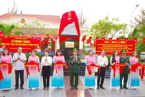 Đồn Biên phòng Cần Thạnh khánh thành Tượng đài 'Bác Hồ với chiến sĩ Biên phòng'