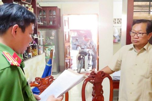 Một loạt cựu lãnh đạo tỉnh An Giang và Hậu Giang bị khởi tố, bắt tạm giam