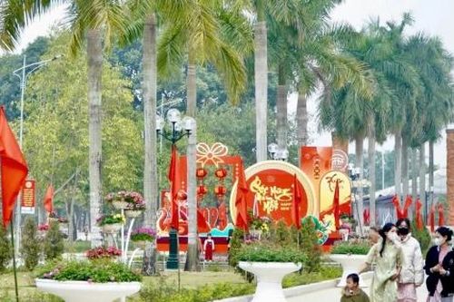 TP. Thanh Hóa ngập tràn sắc xuân, sẵn sàng đón Tết