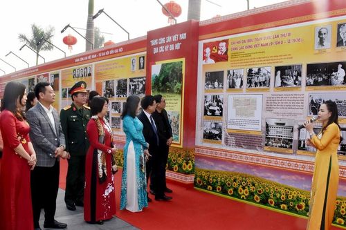 Nghệ An trưng bày chuyên đề 'Đảng Cộng sản Việt Nam qua các kỳ đại hội'