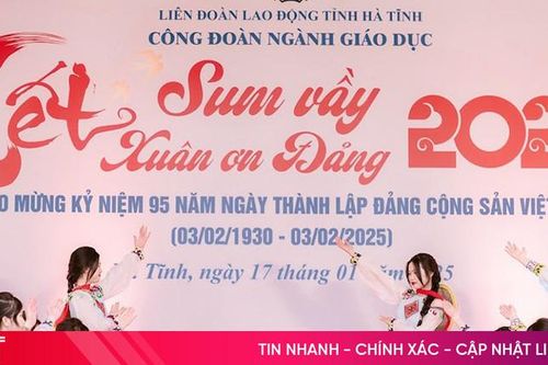 Cùng trẻ đón Tết